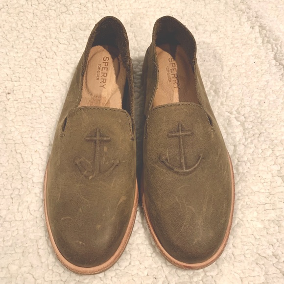 SPERRY Seaport Levy Loafer - Picture 1 of 8